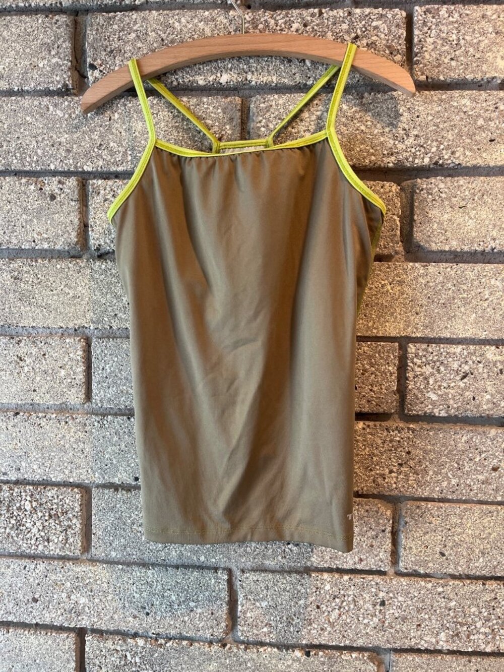 Trek Womens Strappy Olive Green & Lime Accent Athletic Tank Top Size M